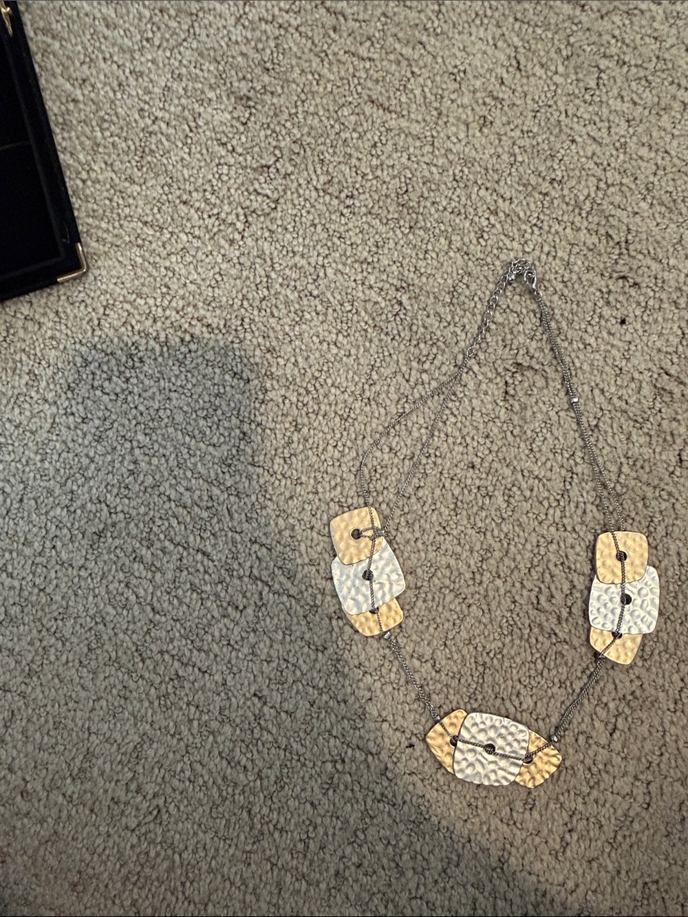 Two-Tone Hammered Metal Necklace - Gold & Silver
